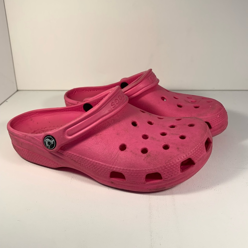 Pink crocs